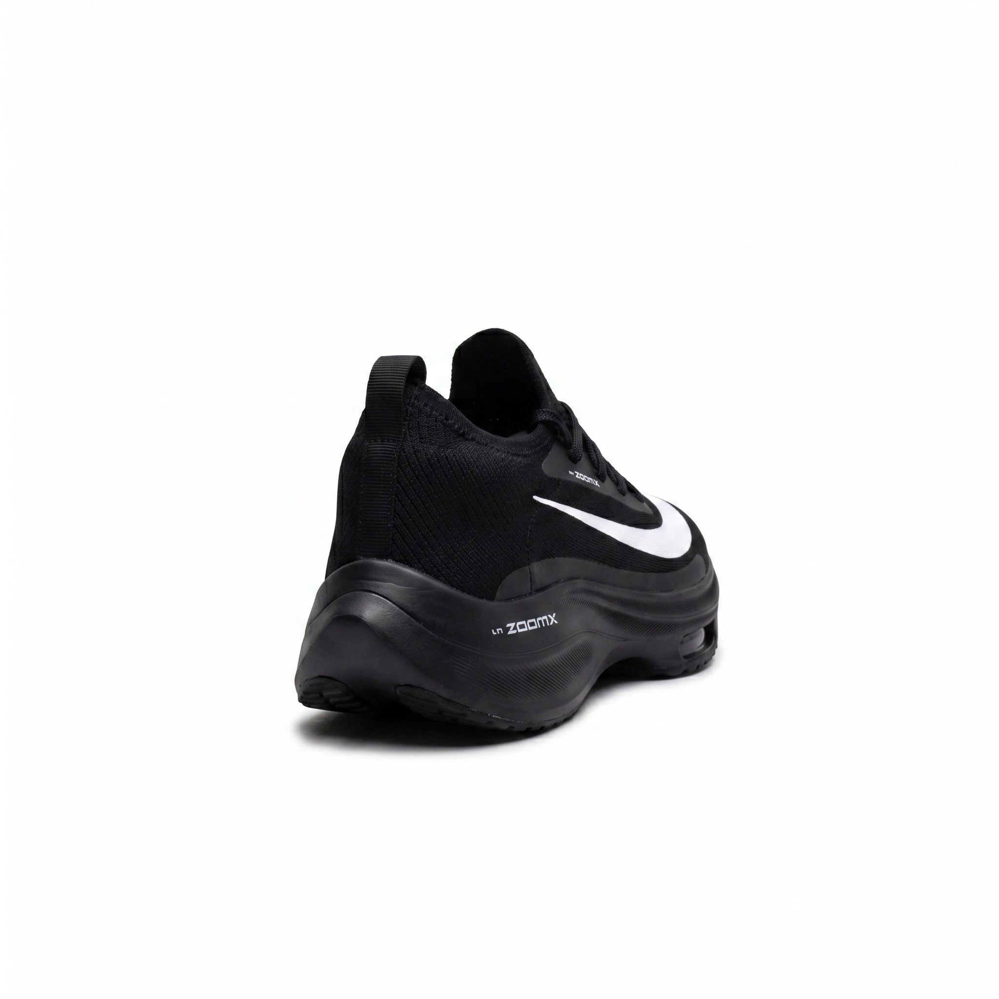 ZoomX Trainer Core Black - Heel diagonal