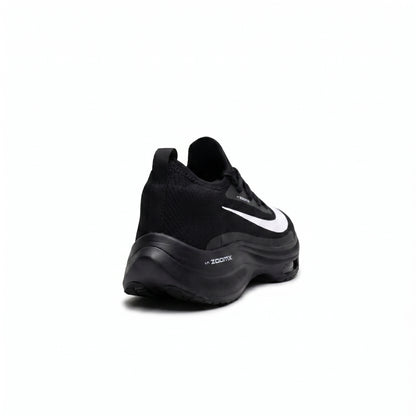 ZoomX Trainer Core Black - Heel diagonal